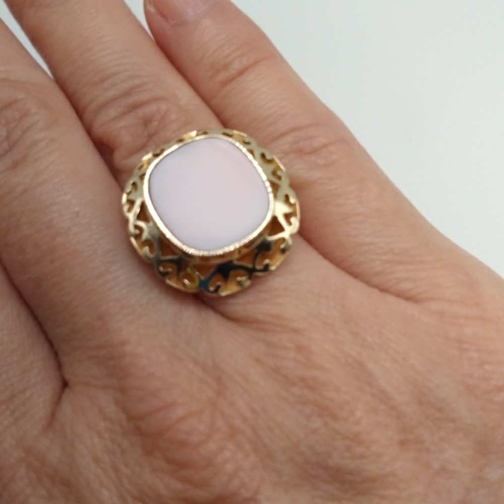 Antique 14 kt Gold and Pink Coral Ring Size 6